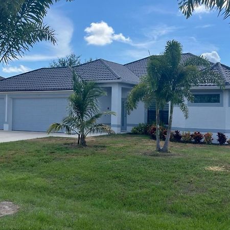 The Salt Life Get Away - Cape Coral, Florida Villa Екстериор снимка